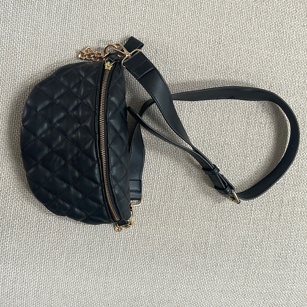 Bum bag. Black